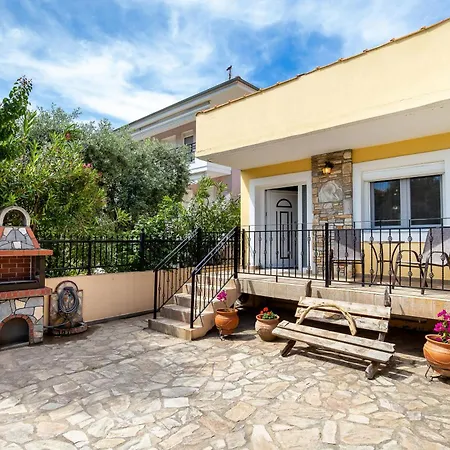 Appartement Archagelos House *