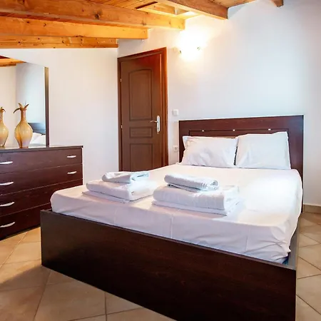 Appartement Archagelos House *