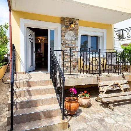 Archagelos House * Potos