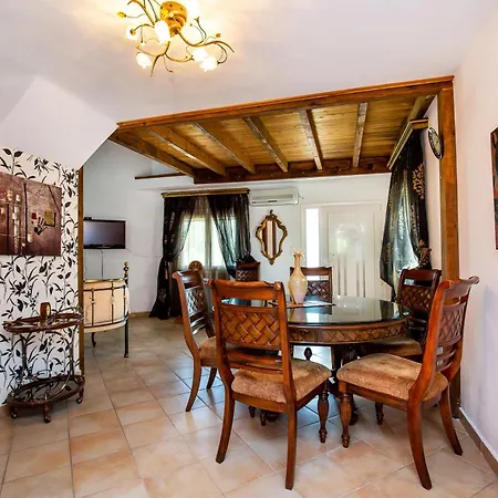 Apartamento Archagelos House