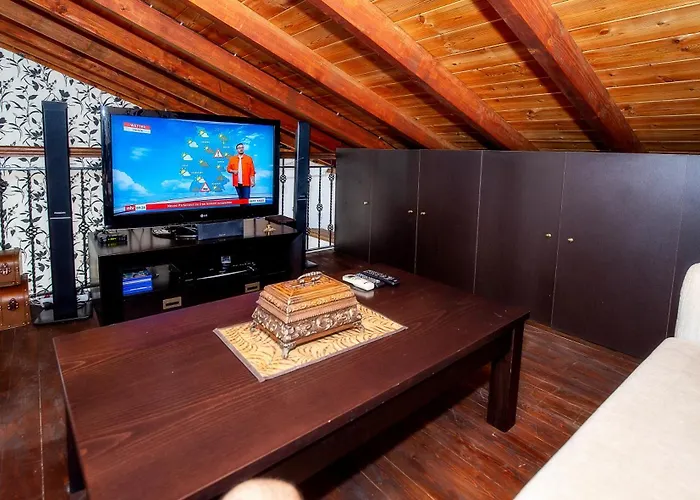 Archagelos House * Potos